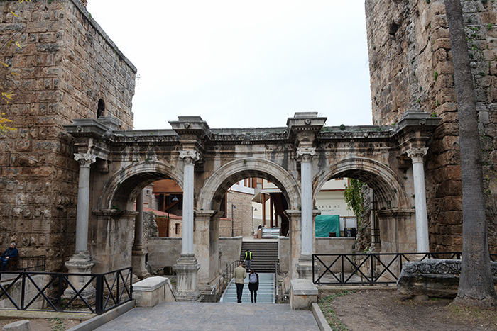 06 hadrians port antalya