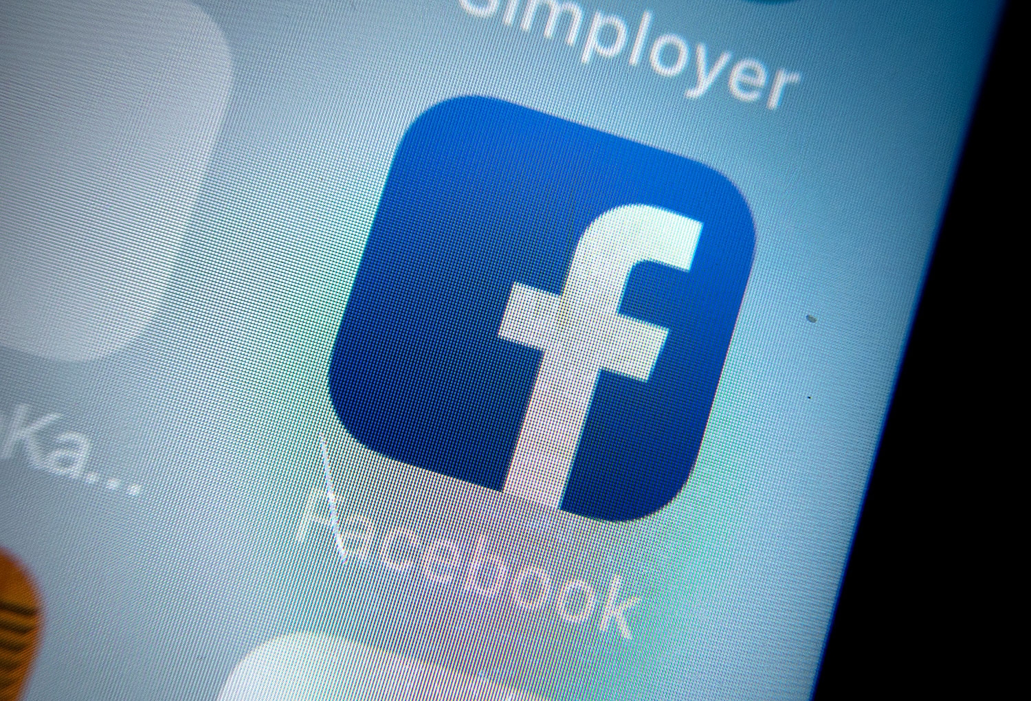 Mange private starter innsamlingsaksjoner på Facebook, og mange velger Kreftforeningen som mottaker. Organisasjonen fikk inn mange millioner i fjor.