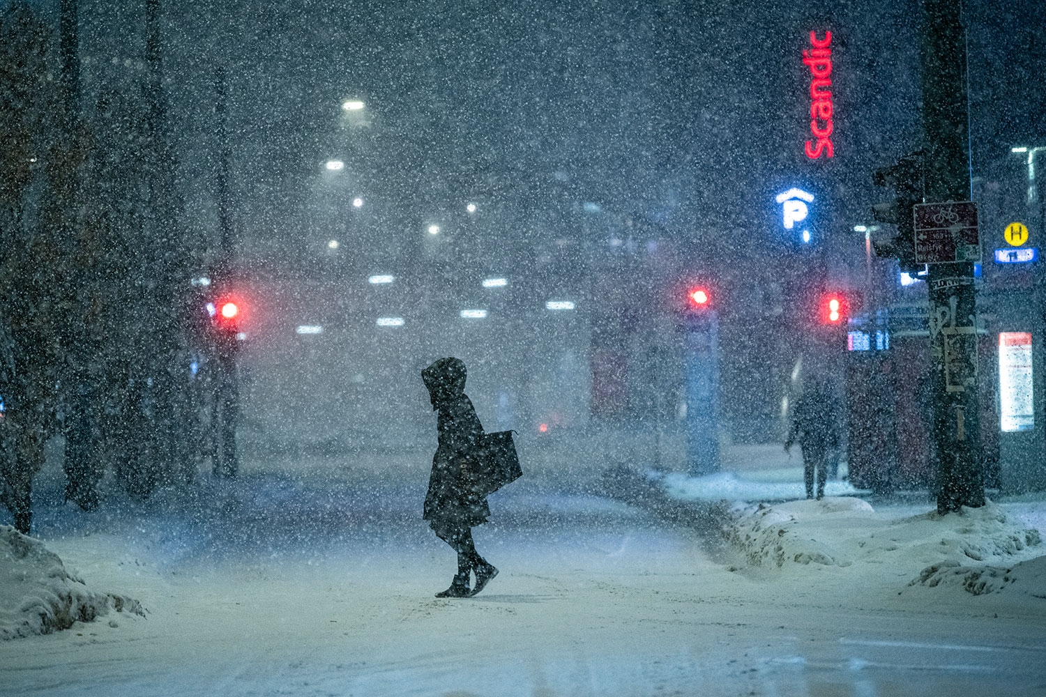 Det er ventet mye snø i Sør-Norge torsdag. Det kan by på utfordringer i trafikken. 