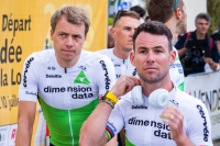 Syklistene Mark Cavendish (høyre) og Edvald Boasson Hagen skulle etter planen begge kjørt Tour of Norway. Nå har førstnevnte trukket seg i siste liten.