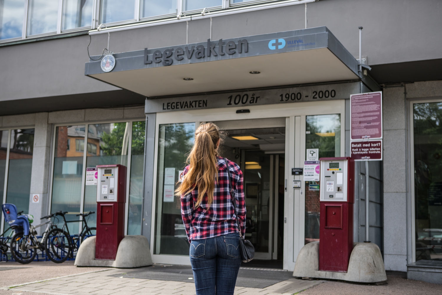 Fra august heves aldersgrensen for å slippe egenandeler på helsetjenester fra 16 til 18 år.