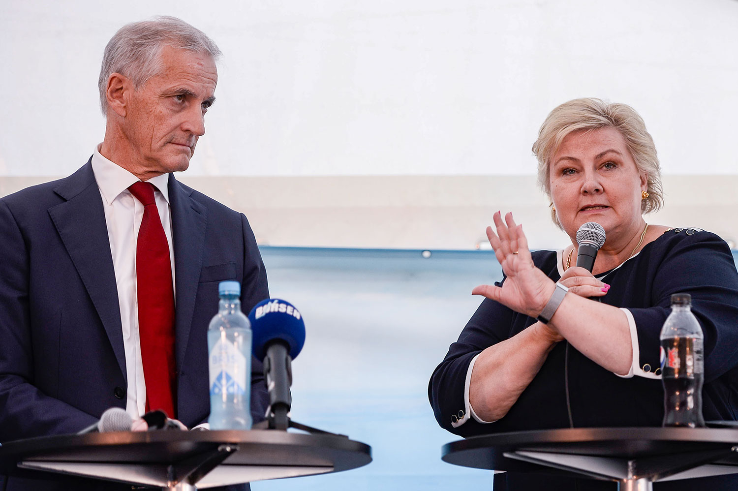 Høyre-leder Erna Solberg er i vinden, mens statsminister Jonas Gahr Støre sliter med å holde på velgerne. 